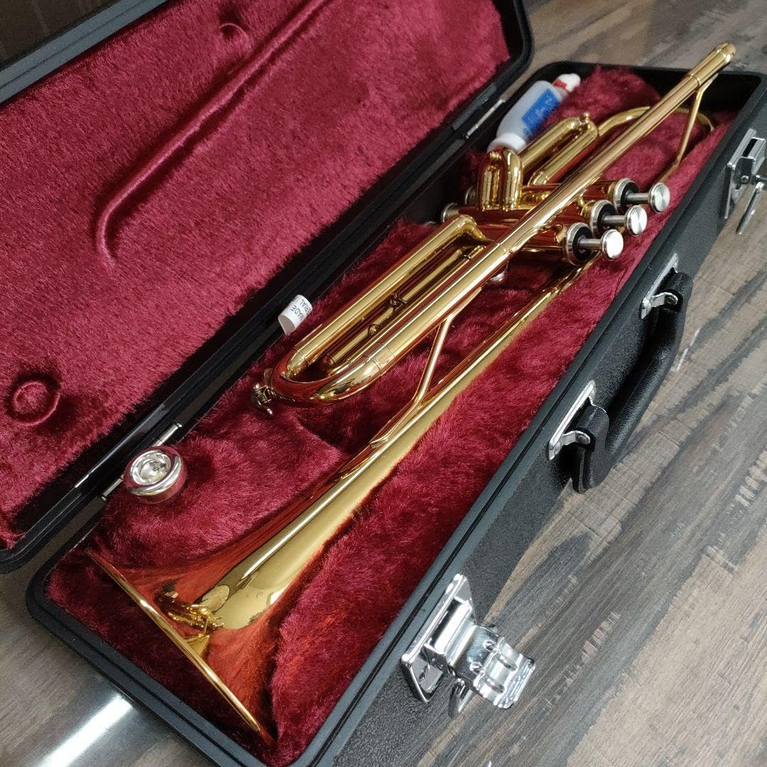 YTR-1335 トランペット 本体 金色 マウスピース、ハードケース付 J
